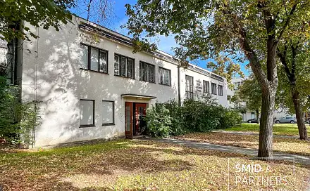 Pronájem komerčního objektu (jiného typu) 300 m², Husovo náměstí, Kolín - Kolín III