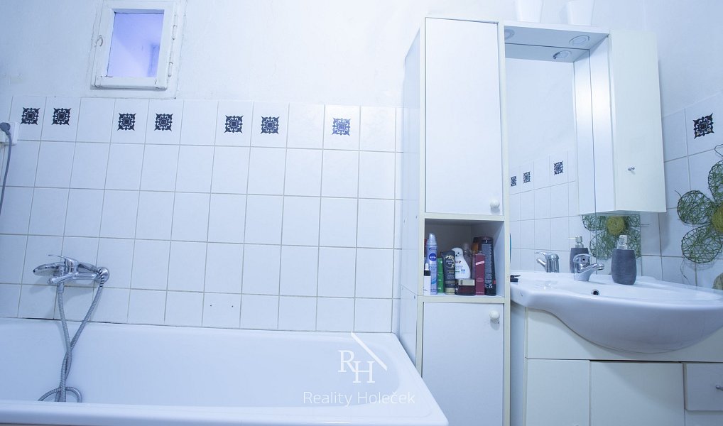 Prodej nájemního domu, činžáku 935 m², Kladno – náhled fotky 28