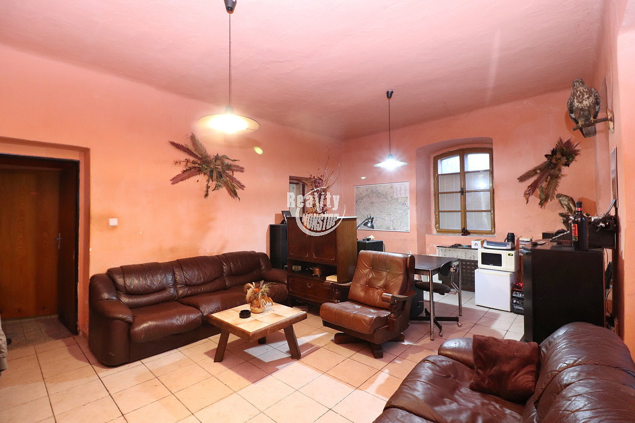 Prodej domu 432 m² s pozemkem 665 m² - Więcej