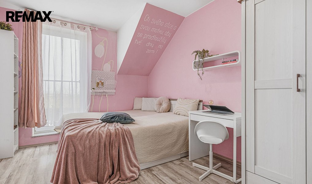 Prodej domu 213 m² s pozemkem 290 m², Pletený Újezd – náhled fotky 9