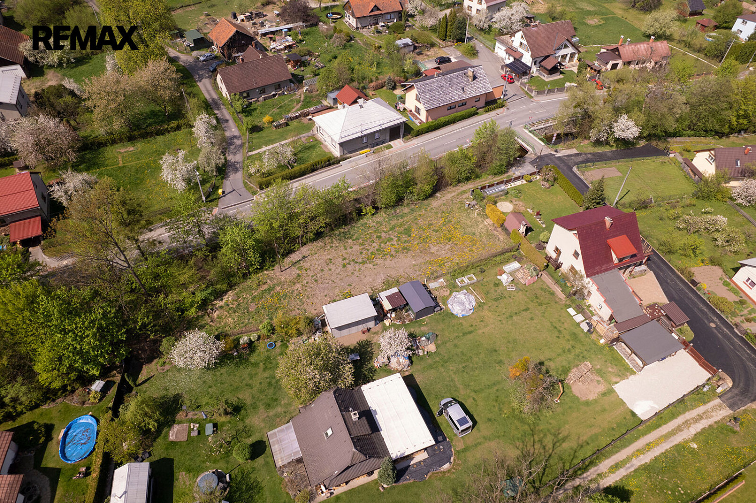 Prodej stavebního pozemku 1 053 m² – fotografie 3