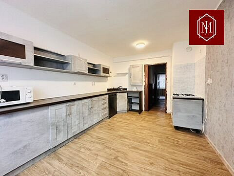 Pronájem bytu 3+1 98 m² — photo 2