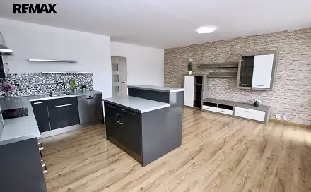 Pronájem bytu 3+kk 64 m², Za GZ, Loděnice, okres Beroun