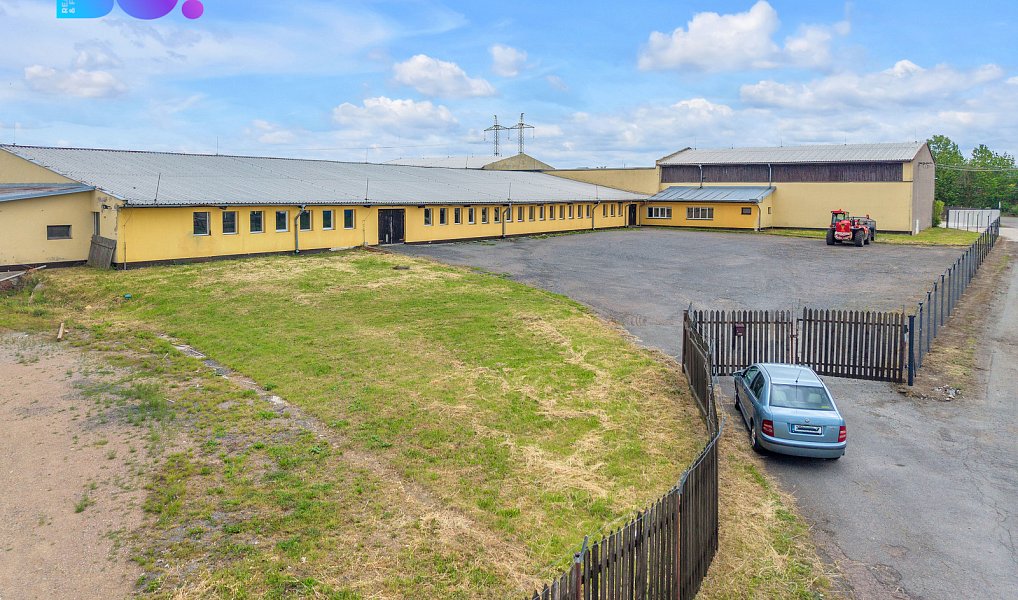 Pronájem výrobních prostor 2 657 m², Morašice – náhled fotky 2