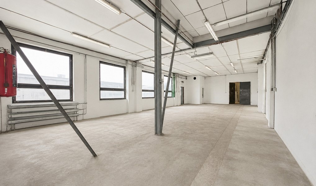 Prodej výrobních prostor 600 m², Pardubice – náhled fotky 6