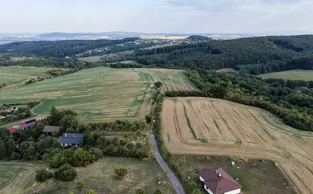 Prodej stavebního pozemku 2 379 m², Nová Dědina, okres Kroměříž