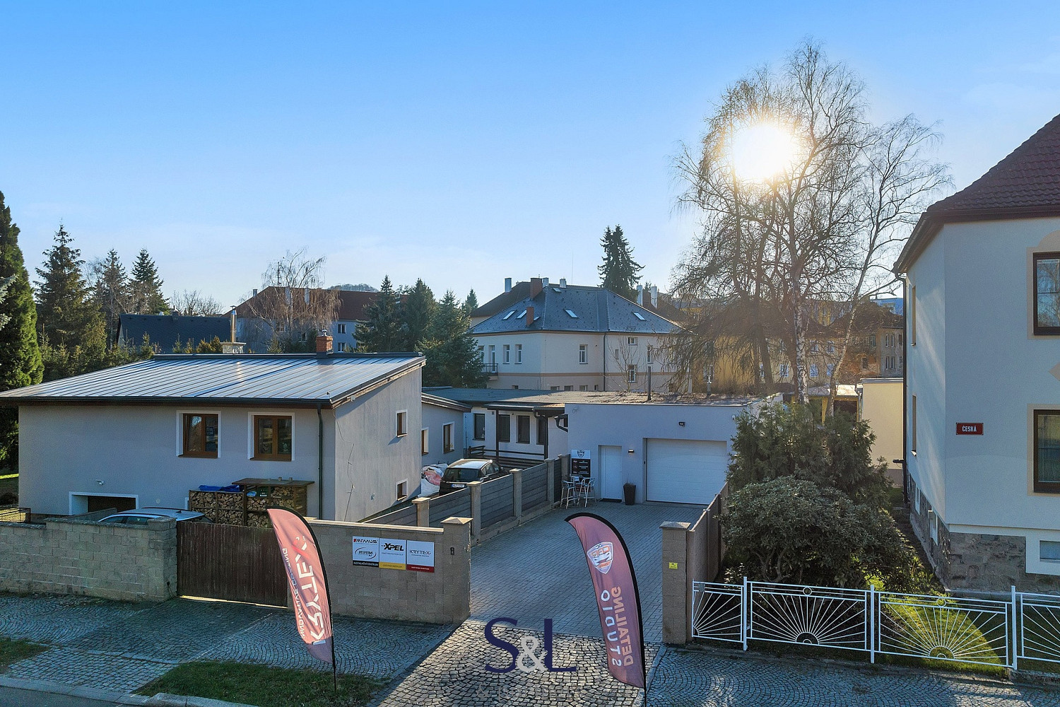 Prodej obchodních prostor 325 m²