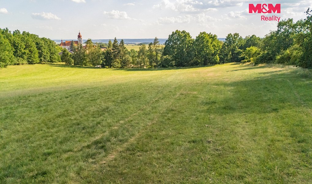 Prodej stavebního pozemku 760 m², Líšťany – náhled fotky 4