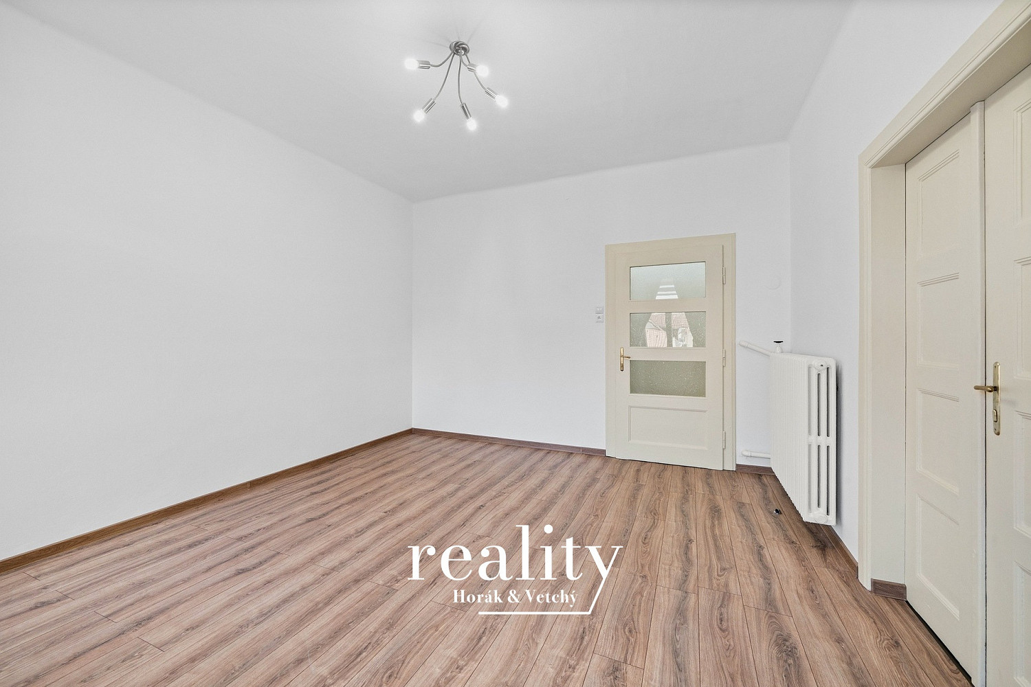 Pronájem bytu 2+1 65 m² – fotografie 4