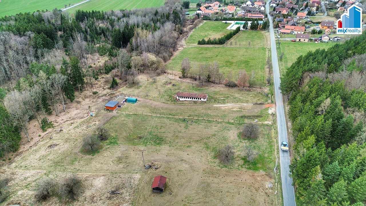 Prodej stavebního pozemku 1 962 m² – fotografie 5