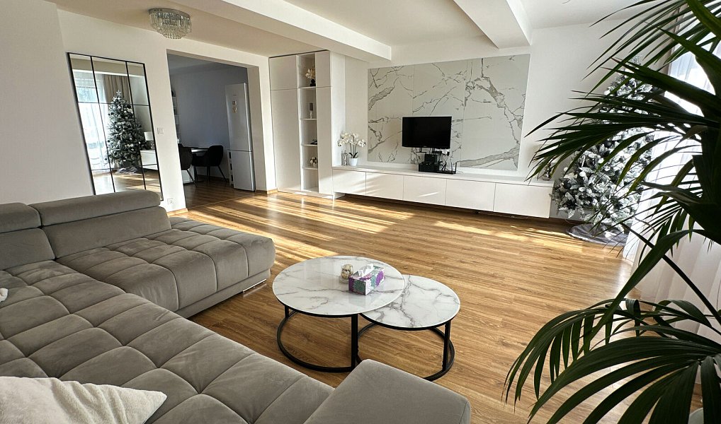 Prodej domu 300 m² s pozemkem 154 m², Tachov – náhled fotky 17