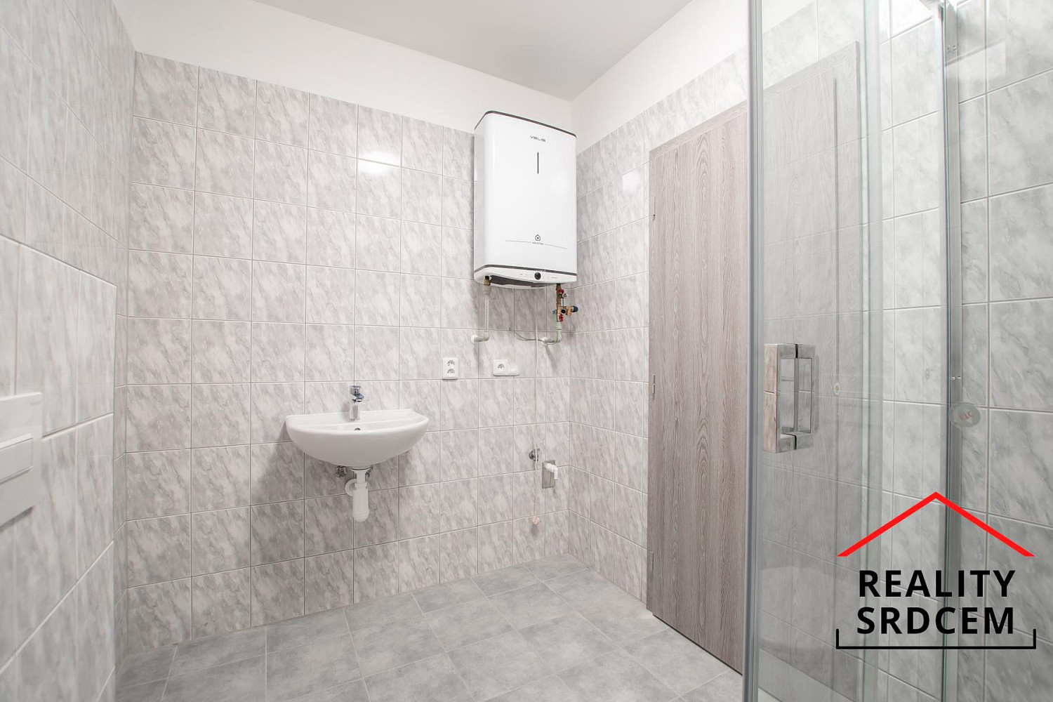 Pronájem bytu 1+kk 28 m² – fotografie 5