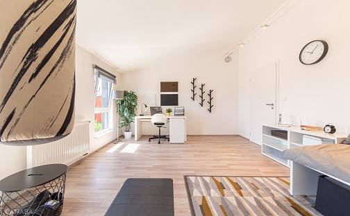 Prodej domu 161 m² s pozemkem 1 m², Praha