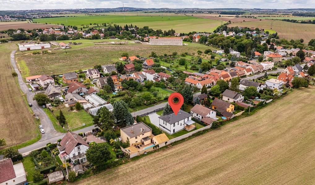 Prodej domu 329 m² s pozemkem 1 034 m², Sluhy – náhled fotky 28