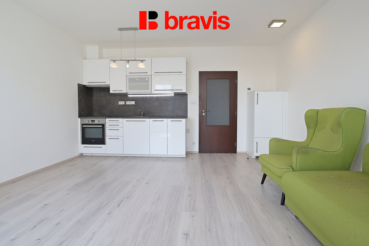 Pronájem bytu 1+kk 33 m²