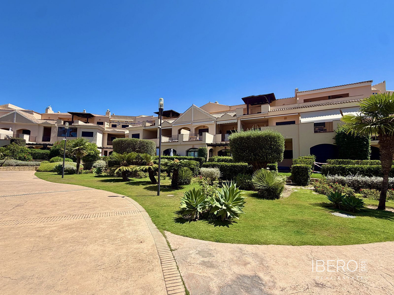 Piso 3+kk – Marbella, Nueva Andalucía - Vista 4