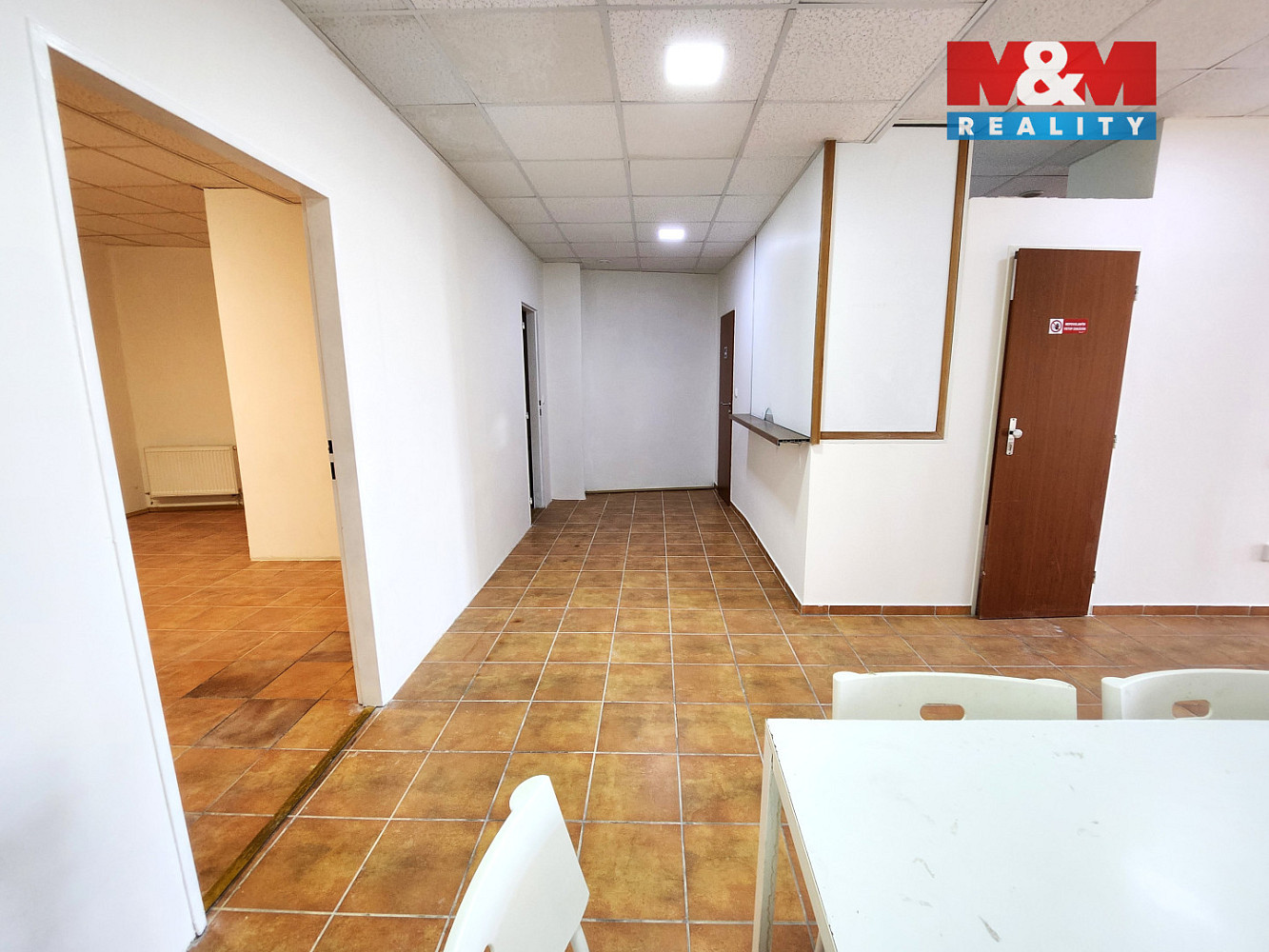 Prodej obchodních prostor 120 m² – fotografie 3