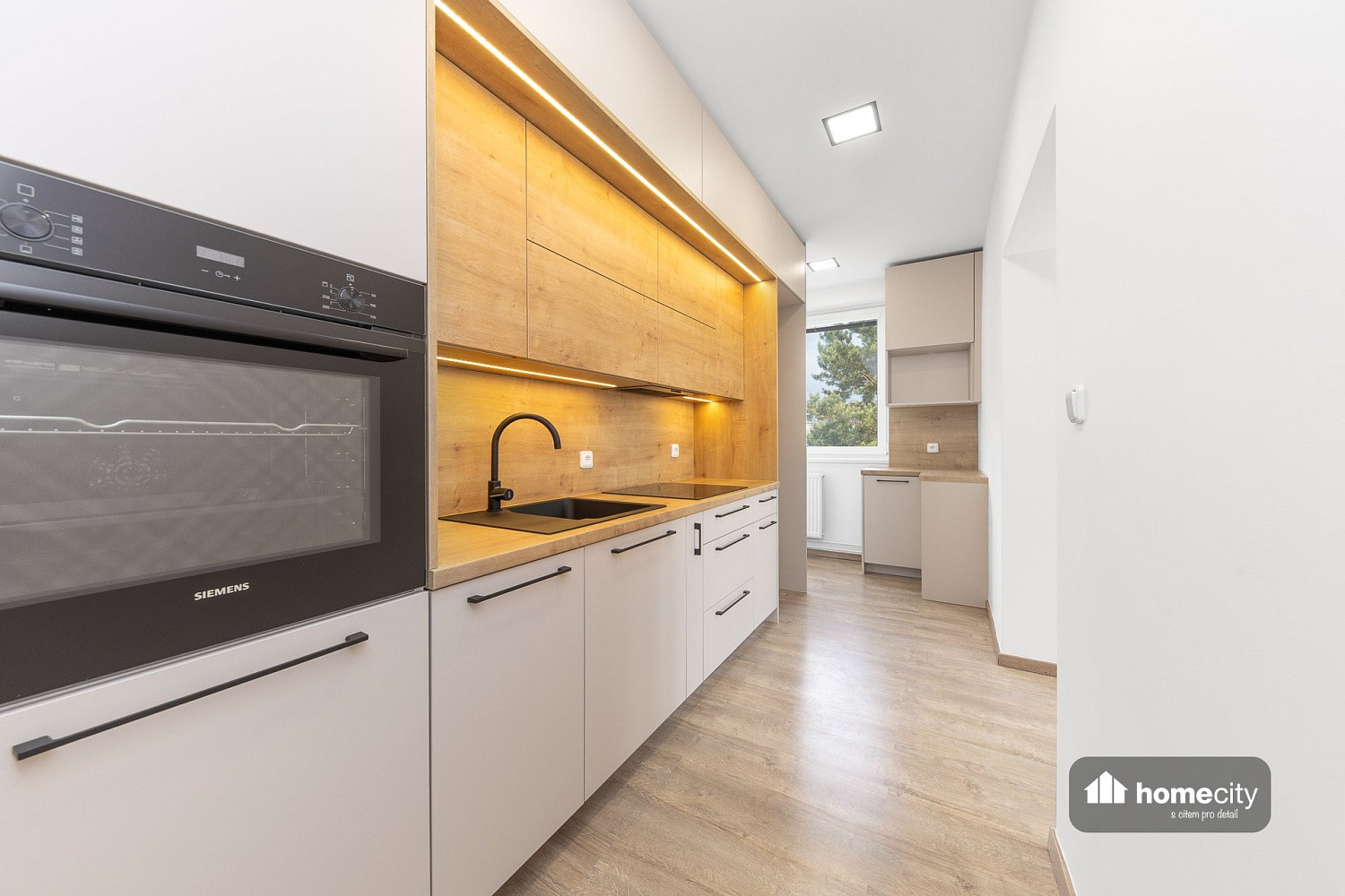 Prodej bytu 3+1 58 m² – pohled 3