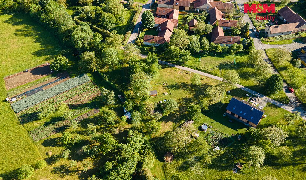 Prodej stavebního pozemku 1 596 m², Chroustovice – náhled fotky 8