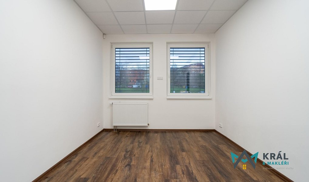 Pronájem kanceláře 13 m², Ústí nad Labem – náhled fotky 2