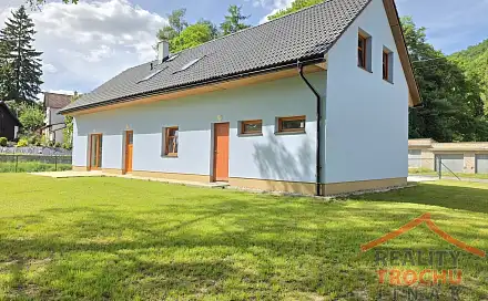 Prodej domu 230 m² s pozemkem 990 m², Stárkov, okres Náchod