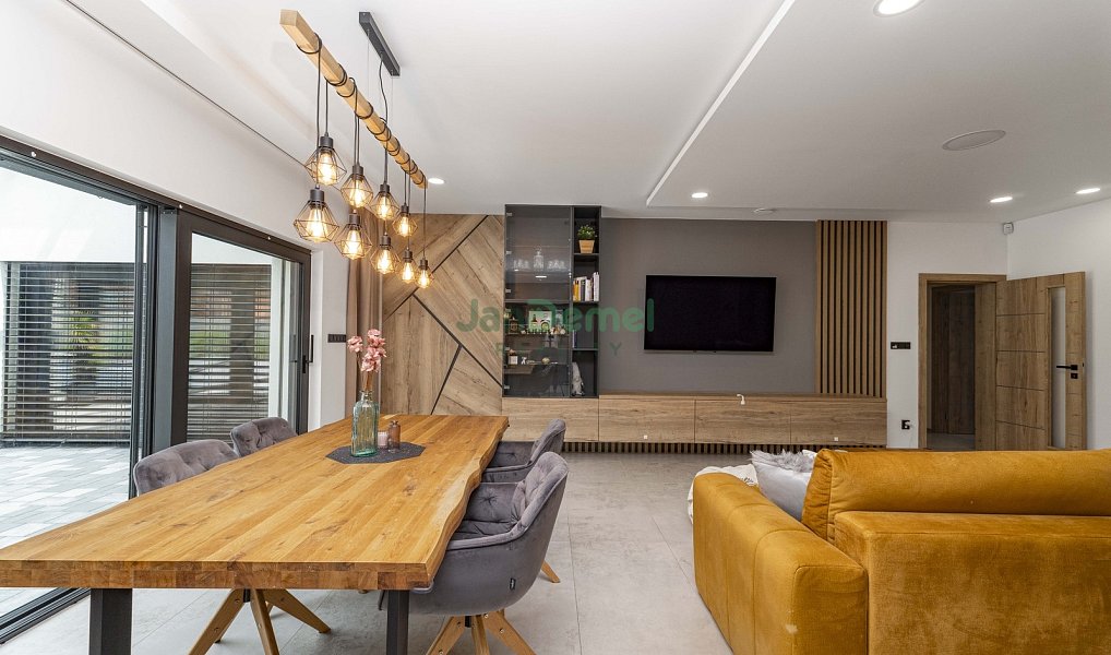 Prodej domu 199 m² s pozemkem 1 598 m², Píšť – náhled fotky 14