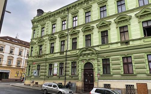 Pronájem bytu 3+1 90 m², U Tržiště, Plzeň - Jižní Předměstí