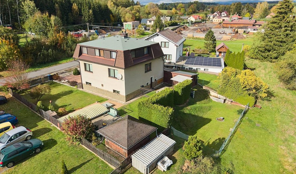 Prodej domu 250 m² s pozemkem 834 m², Roztoky u Jilemnice – náhled fotky 2