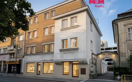 Pronájem obchodních prostor 220 m², Pardubice