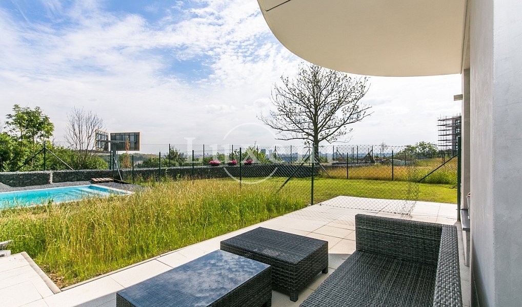 Pronájem bytu 3+kk 156 m², Praha – náhled fotky 15