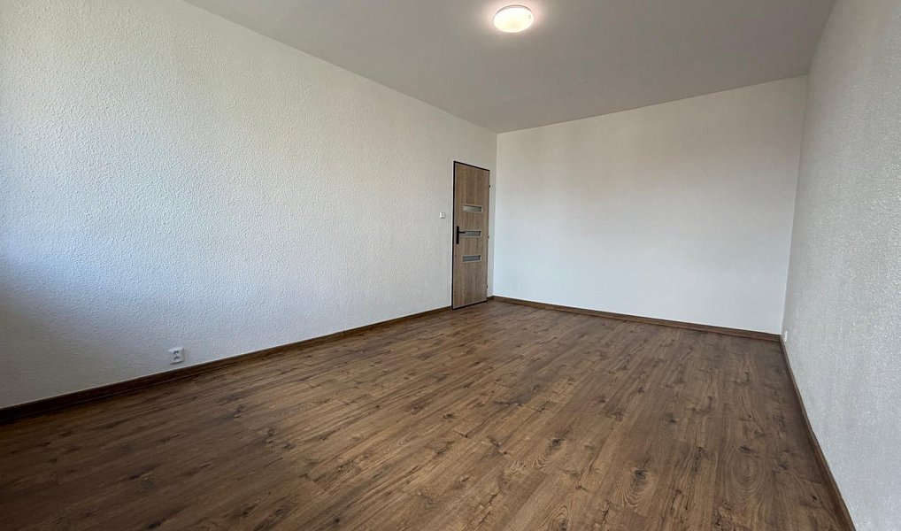 Prodej bytu 3+1 78 m², Jirkov – náhled fotky 4