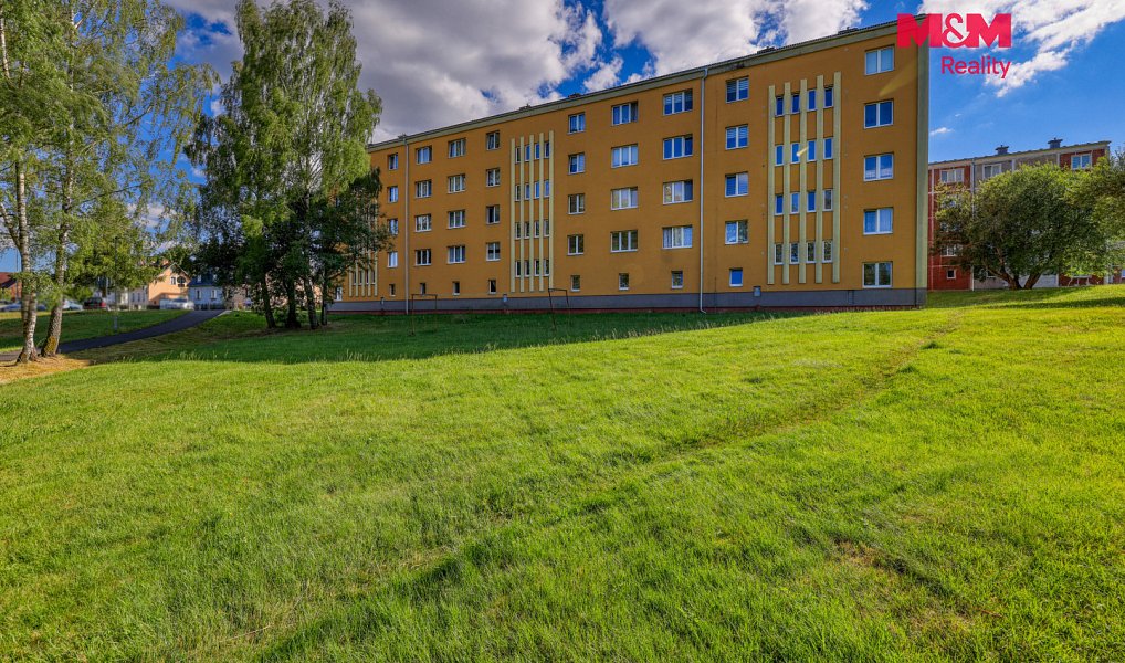 Prodej bytu 2+1 58 m², Rotava – náhled fotky 2