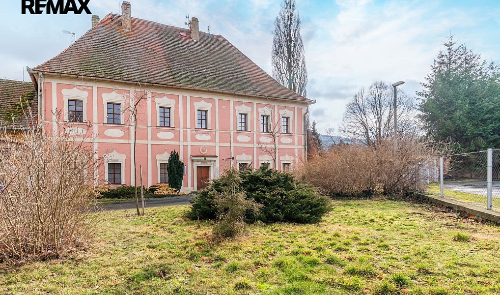 Prodej komerčního objektu (jiného typu) 700 m², Ježovy – náhled fotky 2