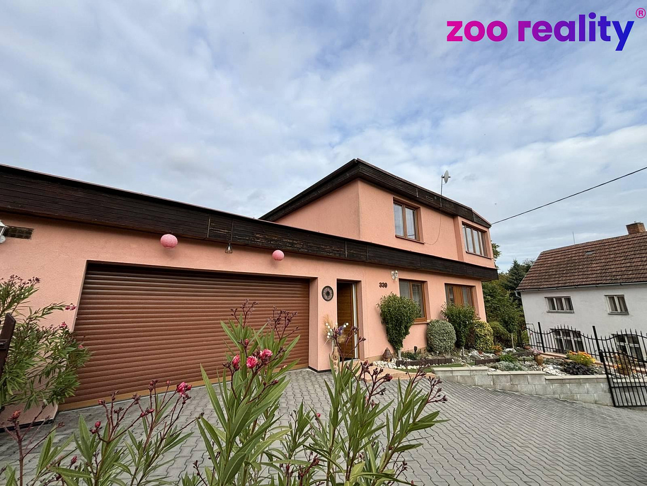 Prodej domu 275 m² s pozemkem 1 388 m² — photo 2