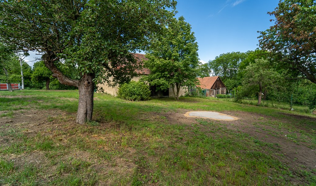 Prodej stavebního pozemku 1 774 m², Svinaře – náhled fotky 8