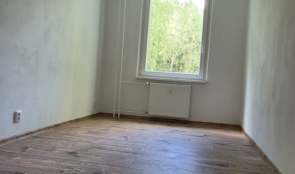 Prodej bytu 2+1 57 m², Osek – náhled fotky 3