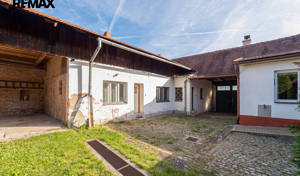 Prodej domu 427 m² s pozemkem 858 m², Brno – náhled fotky 31