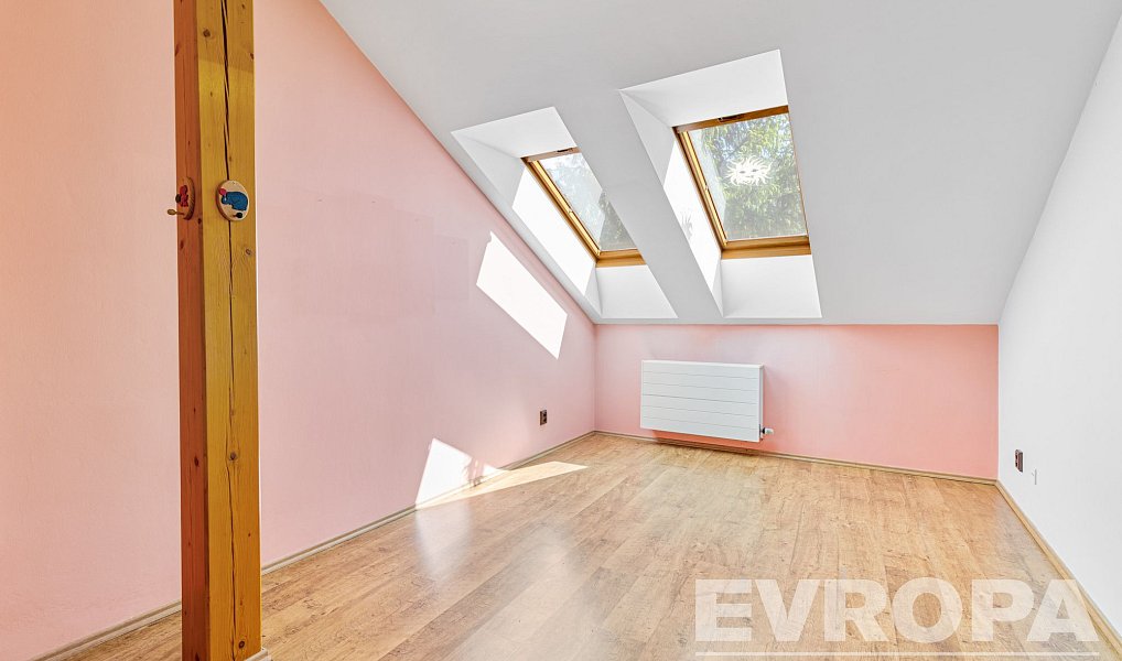 Prodej domu 375 m² s pozemkem 772 m², Nové Město na Moravě – náhled fotky 11