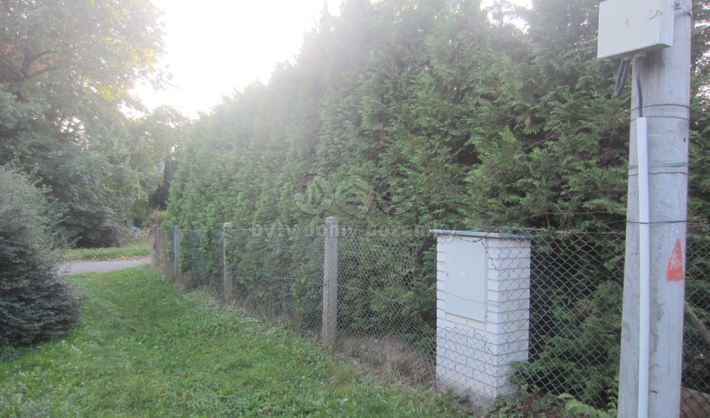 Prodej stavebního pozemku 900 m², Ohrobec – náhled fotky 7