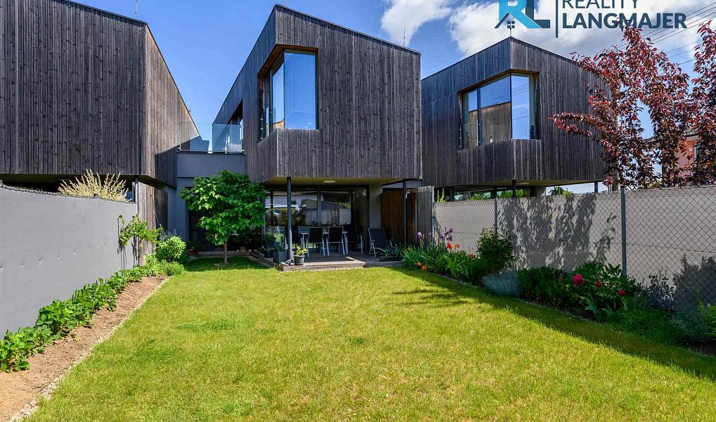 Prodej domu 134 m² s pozemkem 343 m², Zruč-Senec – náhled fotky 22