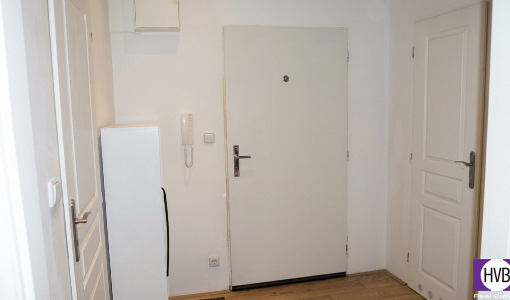 Pronájem bytu 2+kk 47 m², Praha – náhled fotky 9