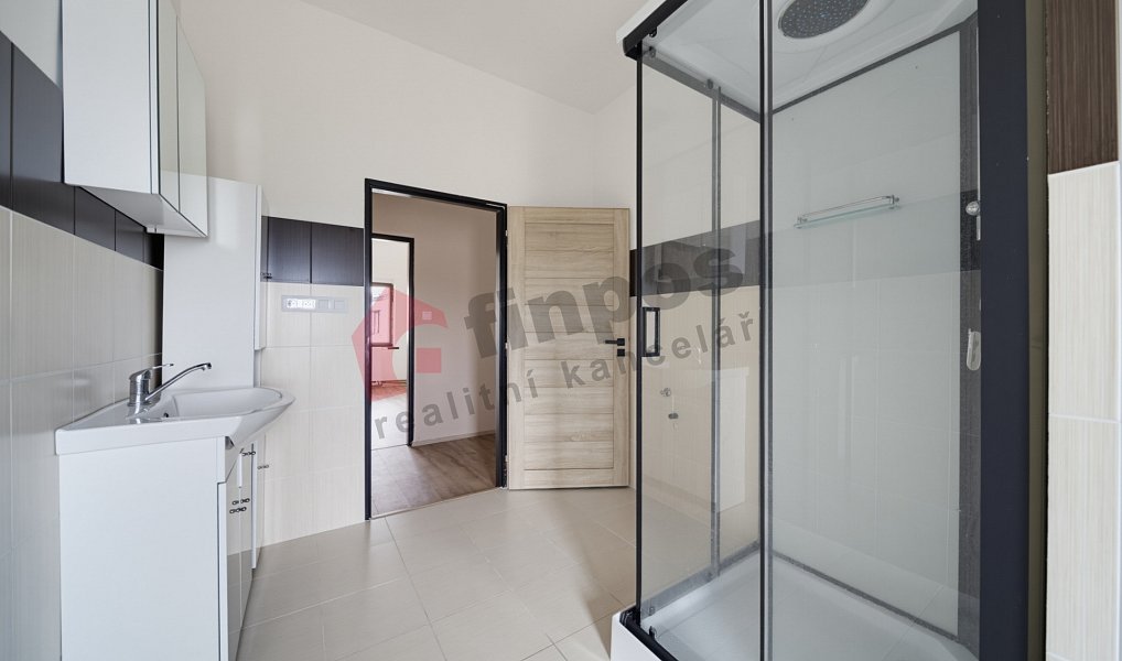 Pronájem bytu 6+kk 180 m², Divišov – náhled fotky 13