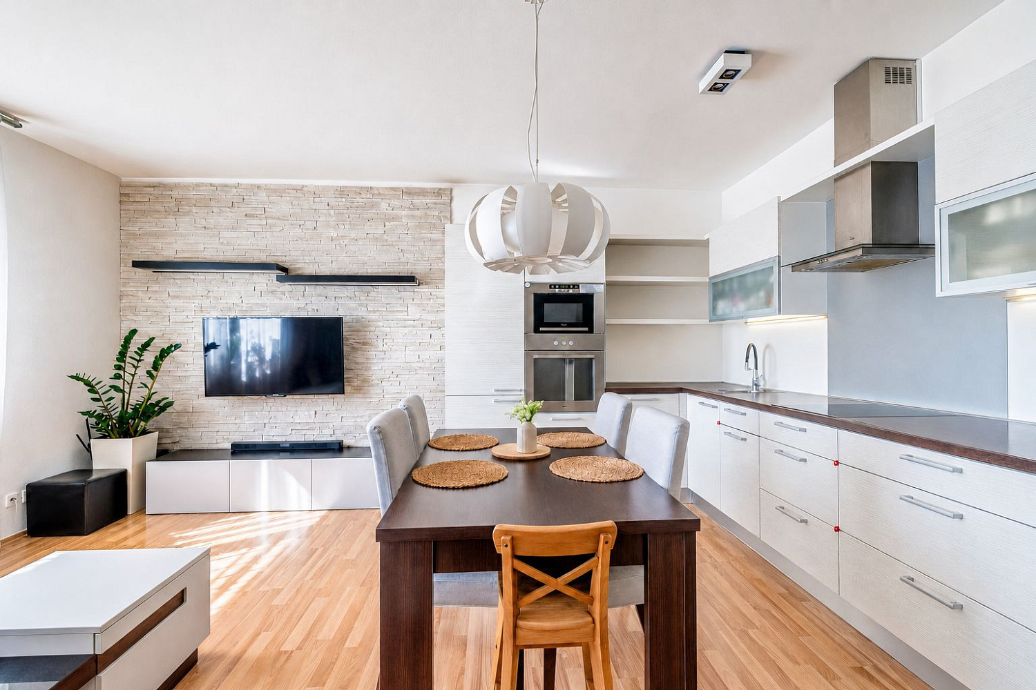 Byt 3+kk, cihla, 2. patro, balkon - Prostějov, ul. Vrahovická