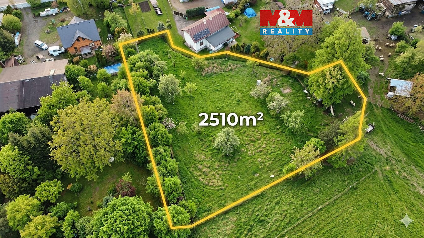 Prodej stavebního pozemku 2 510 m²
