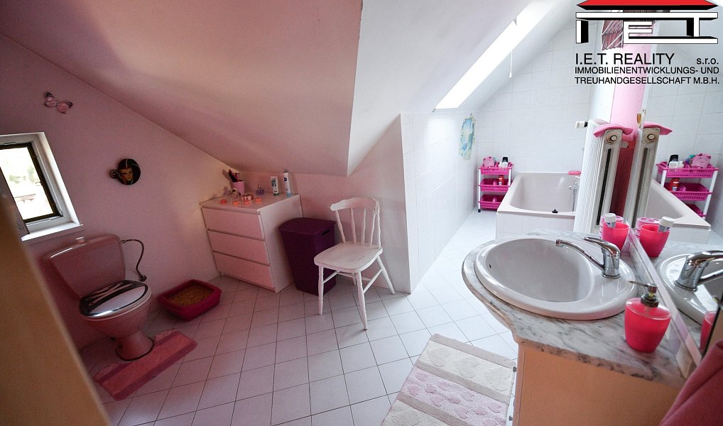 Prodej domu 255 m² s pozemkem 520 m², Orlová – náhled fotky 18