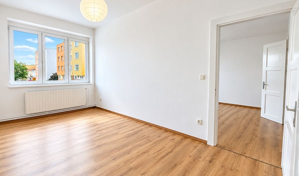 Pronájem bytu 2+1 50 m², Kolín – náhled fotky 3