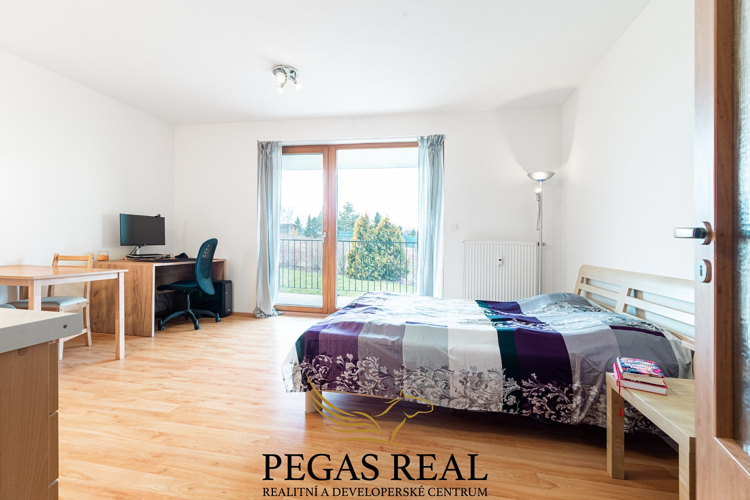 Pronájem bytu 1+kk 45 m² — photo 2