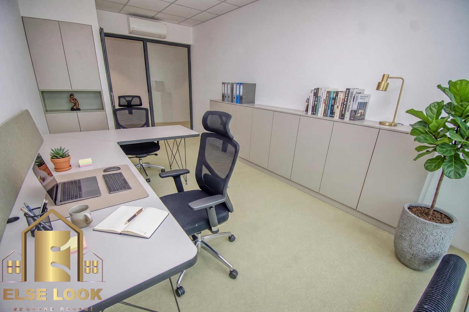Pronájem kanceláře 22 m² – fotografie 2