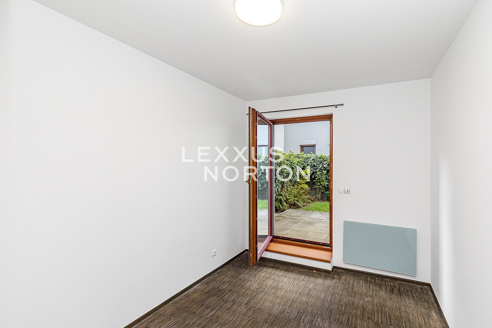 Pronájem bytu 2+kk 54 m² – fotografie 3