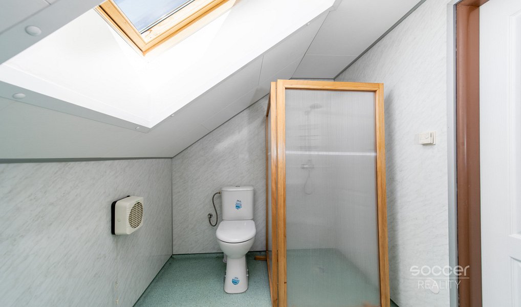 Pronájem domu 180 m² s pozemkem 1 662 m², Dobrovice – náhled fotky 17